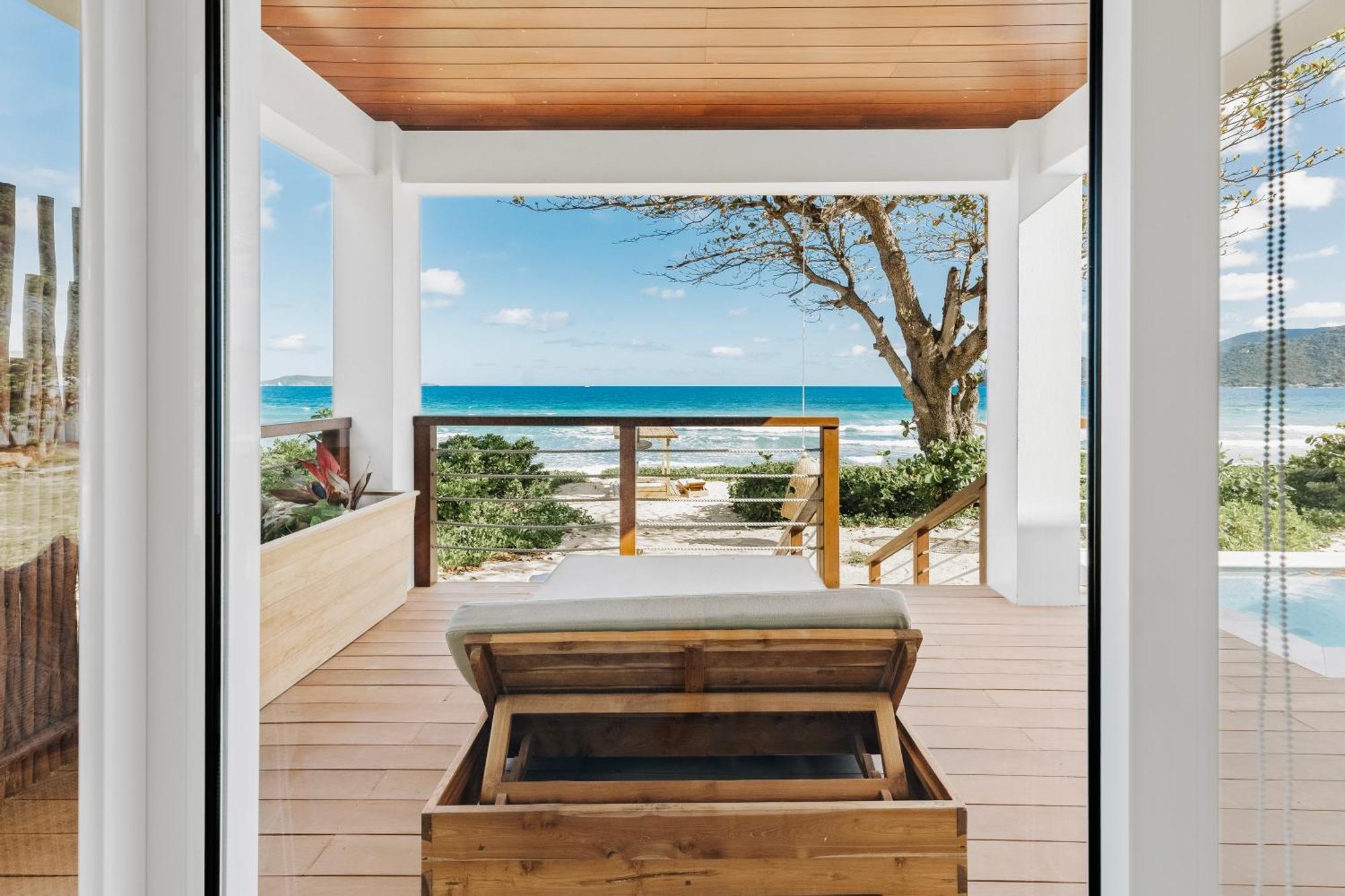 Long Bay Beach Resort Freshwater Pond Extérieur photo